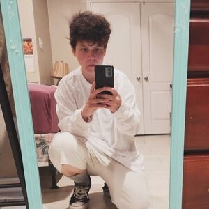 Meet your Posher, Sabrina